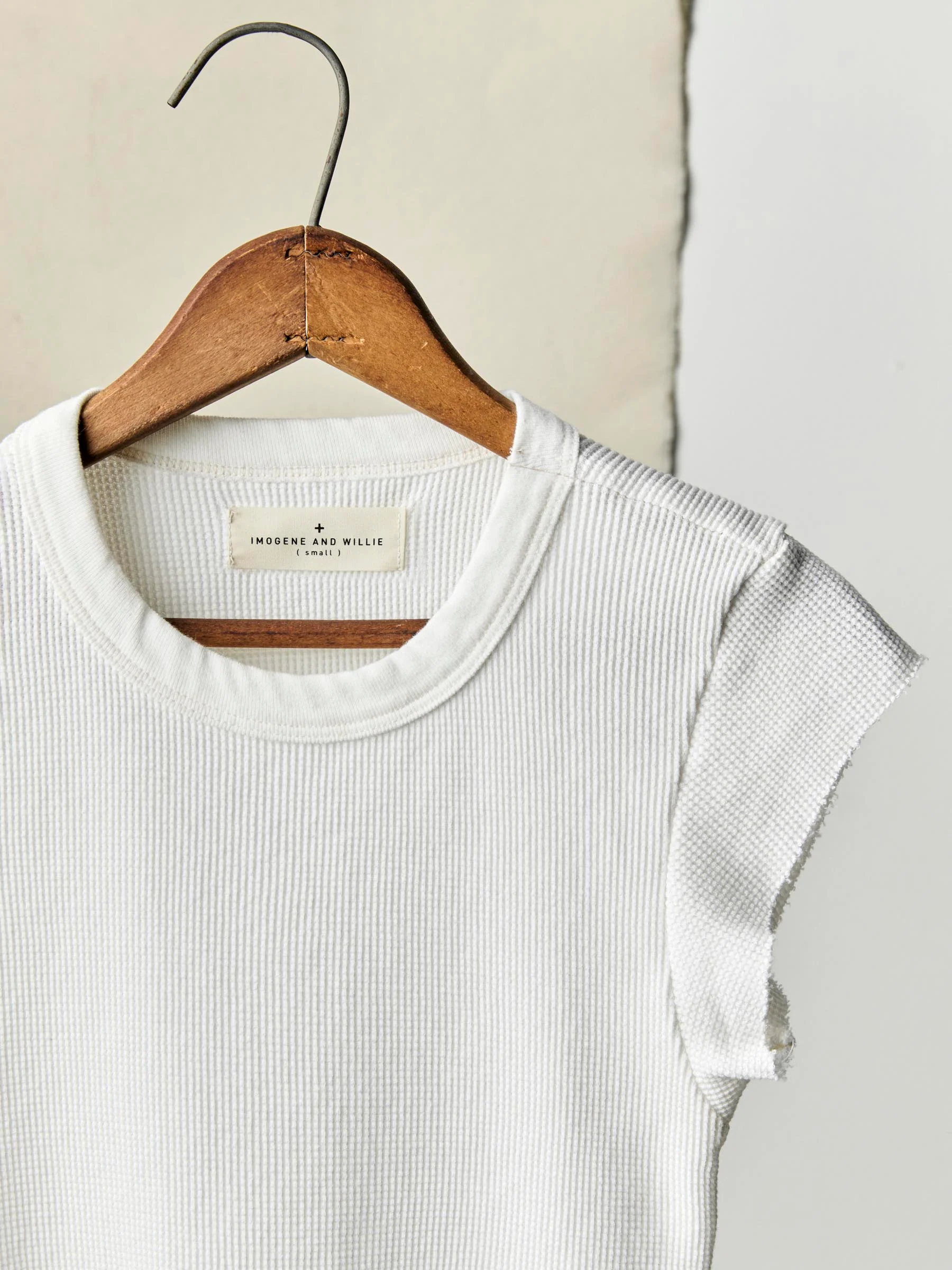 cut sleeve thermal in white - Image 2
