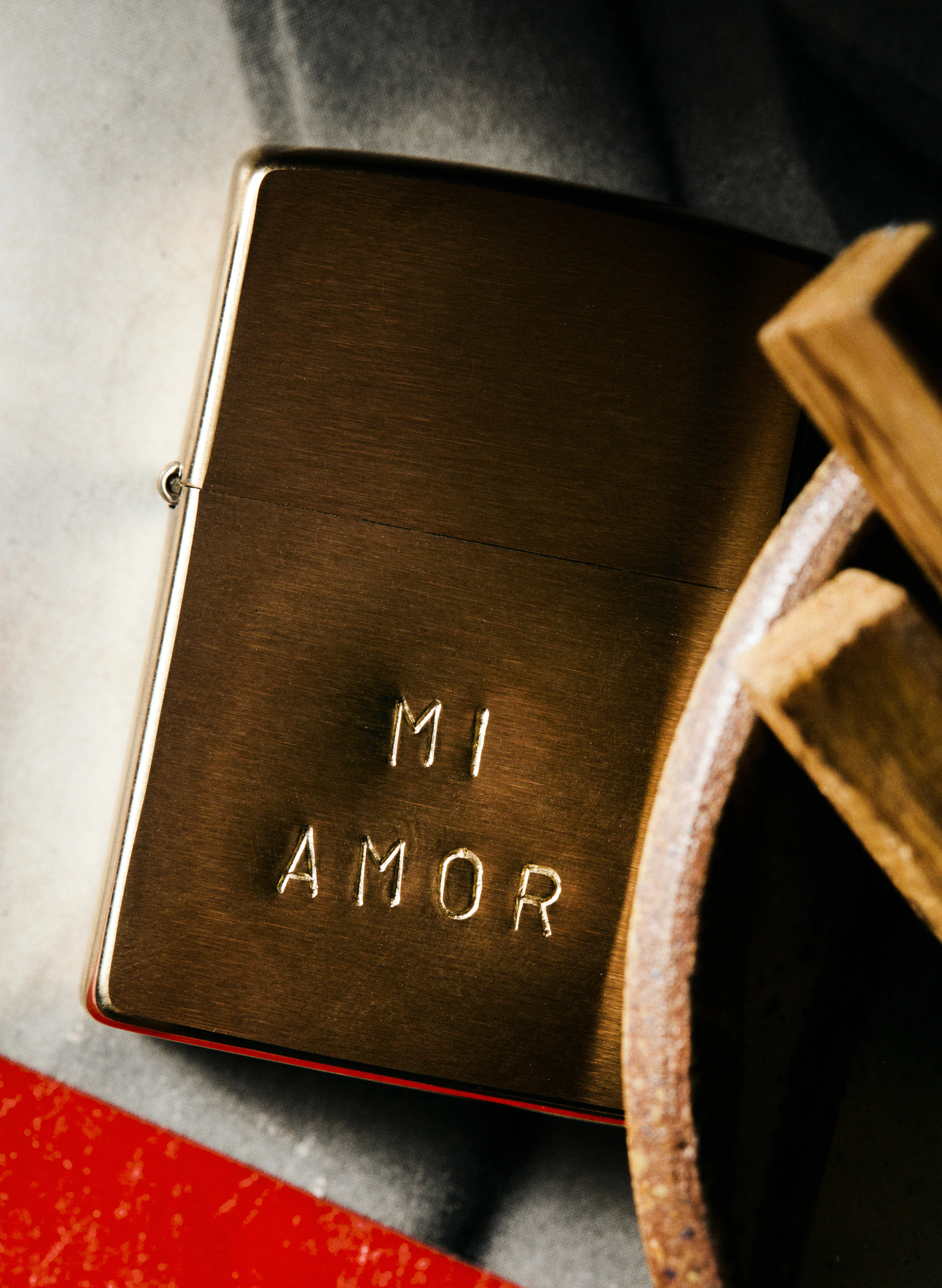 hand stamped "mi amor" zippo - Image 2