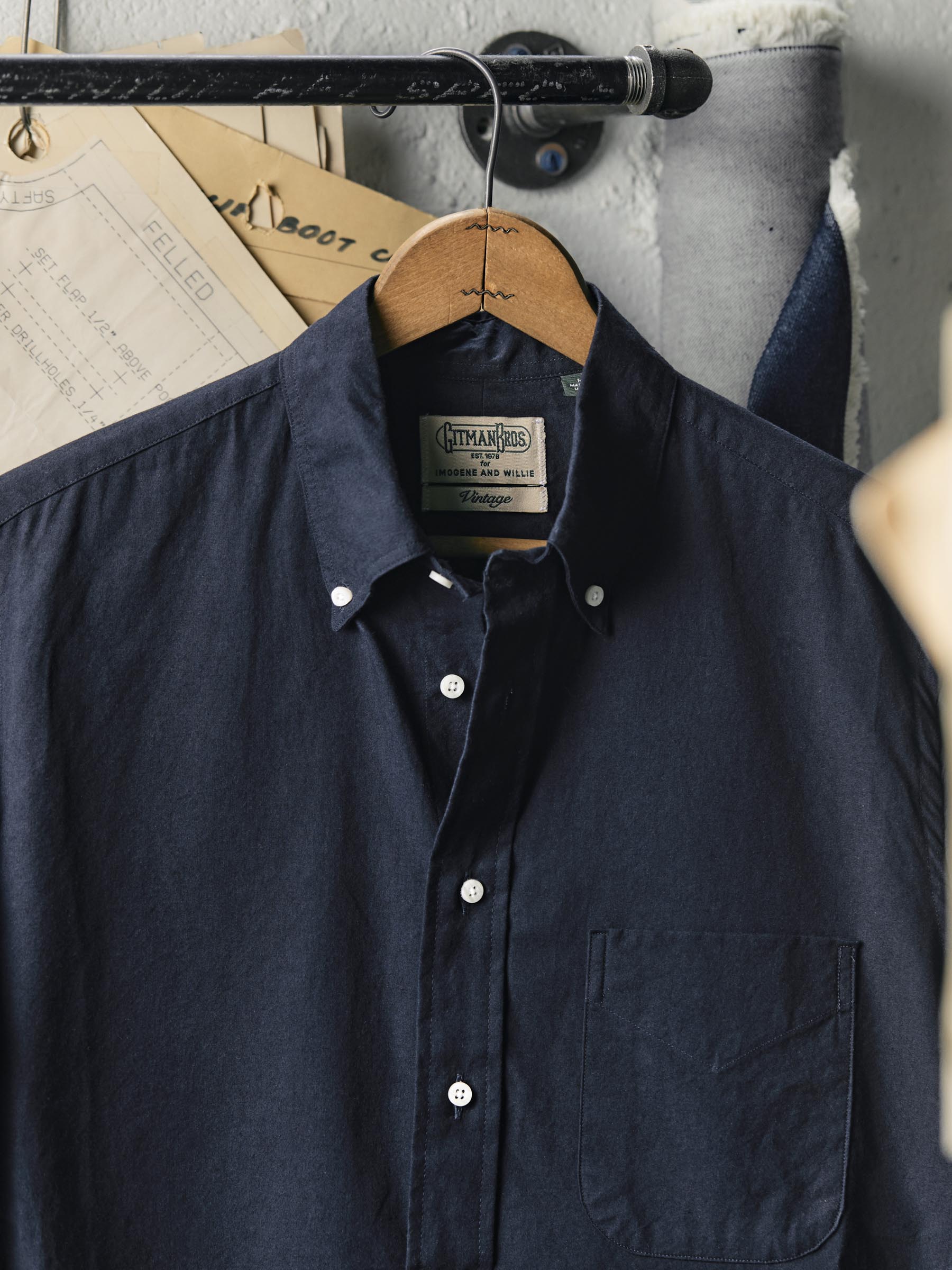 i+w x Gitman Vintage navy oxford - Image 2