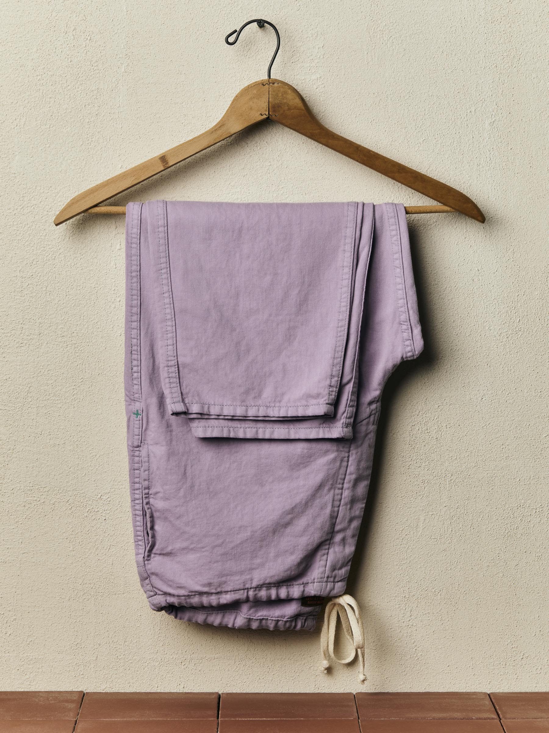 lounge pant in lilac - Image 4