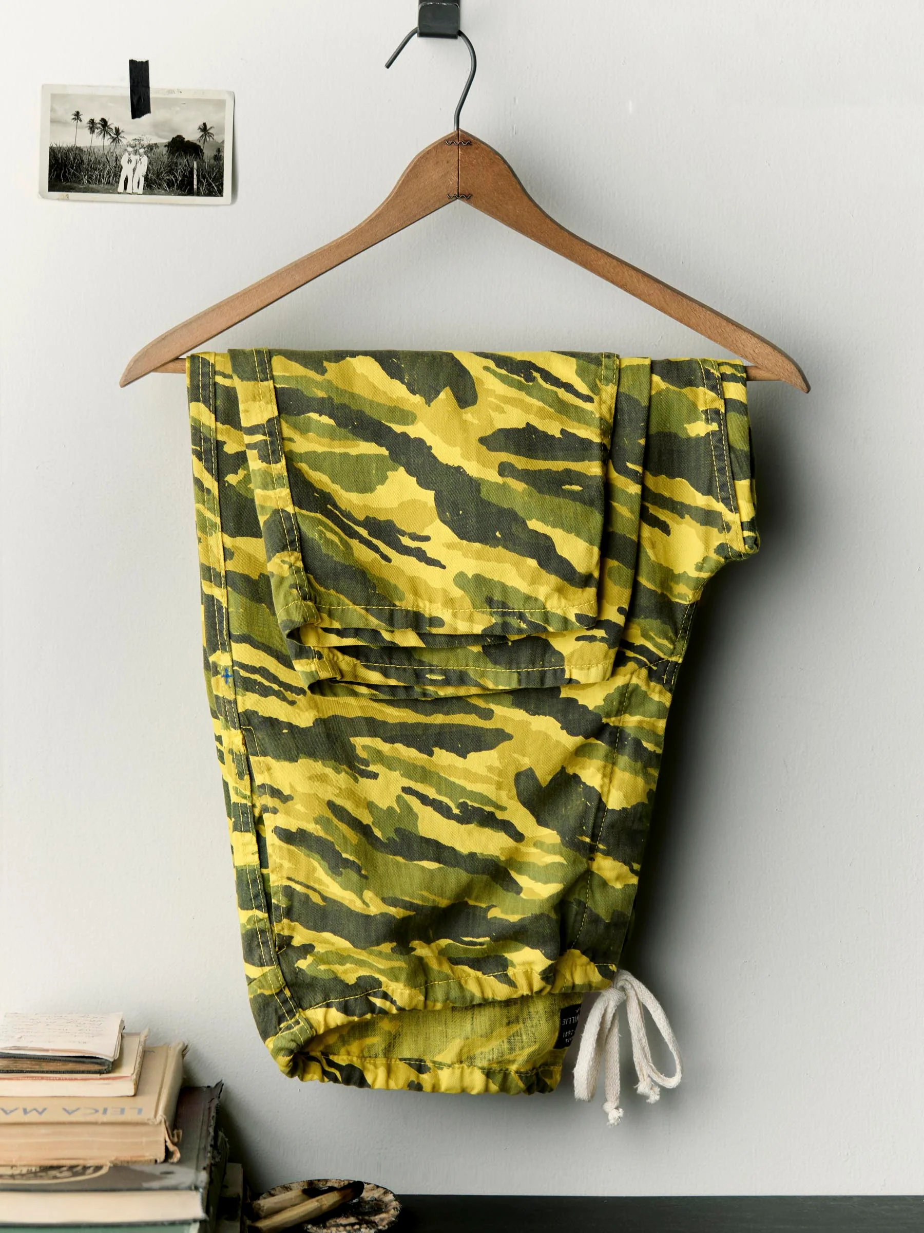 the lounge pant in brushstroke camo - Image 2