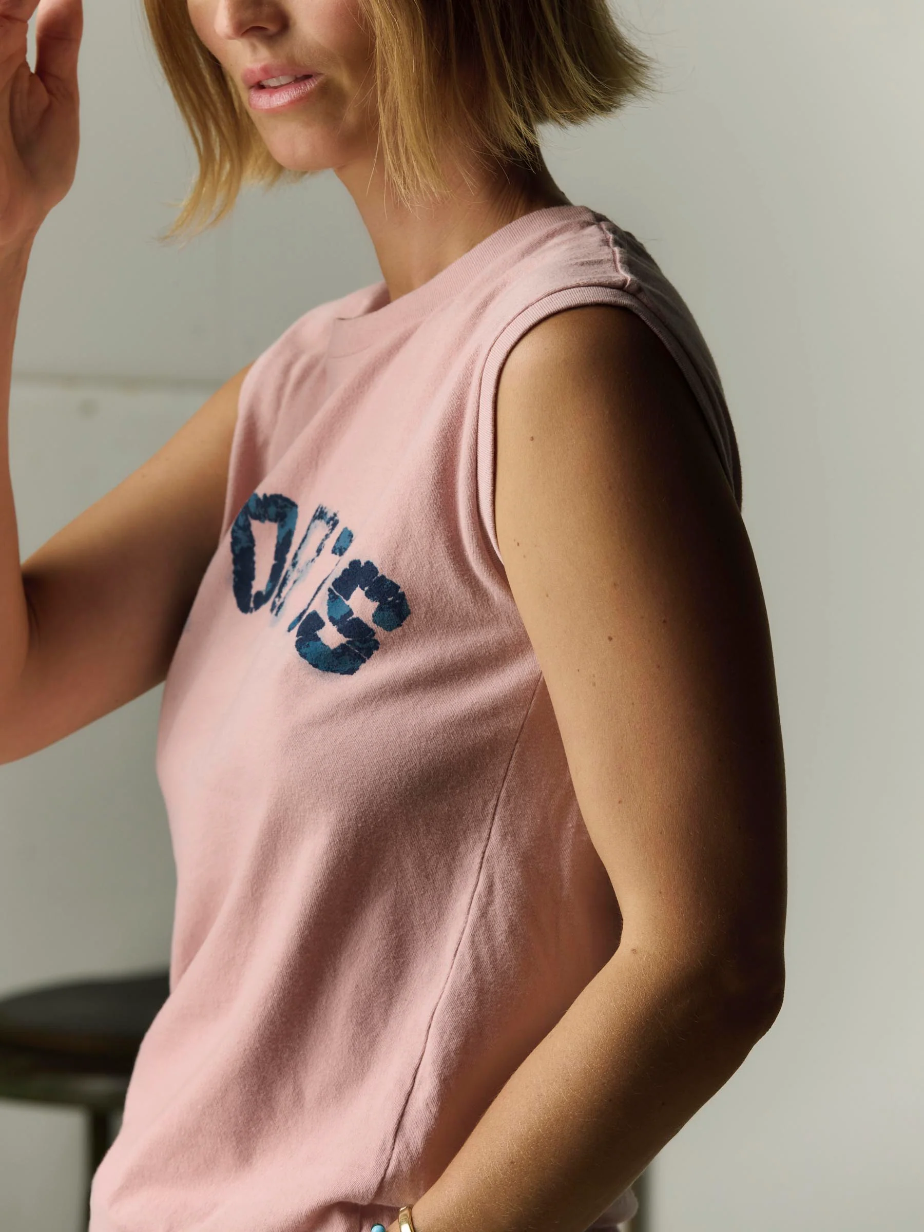 the "sports" muscle tee - Image 4