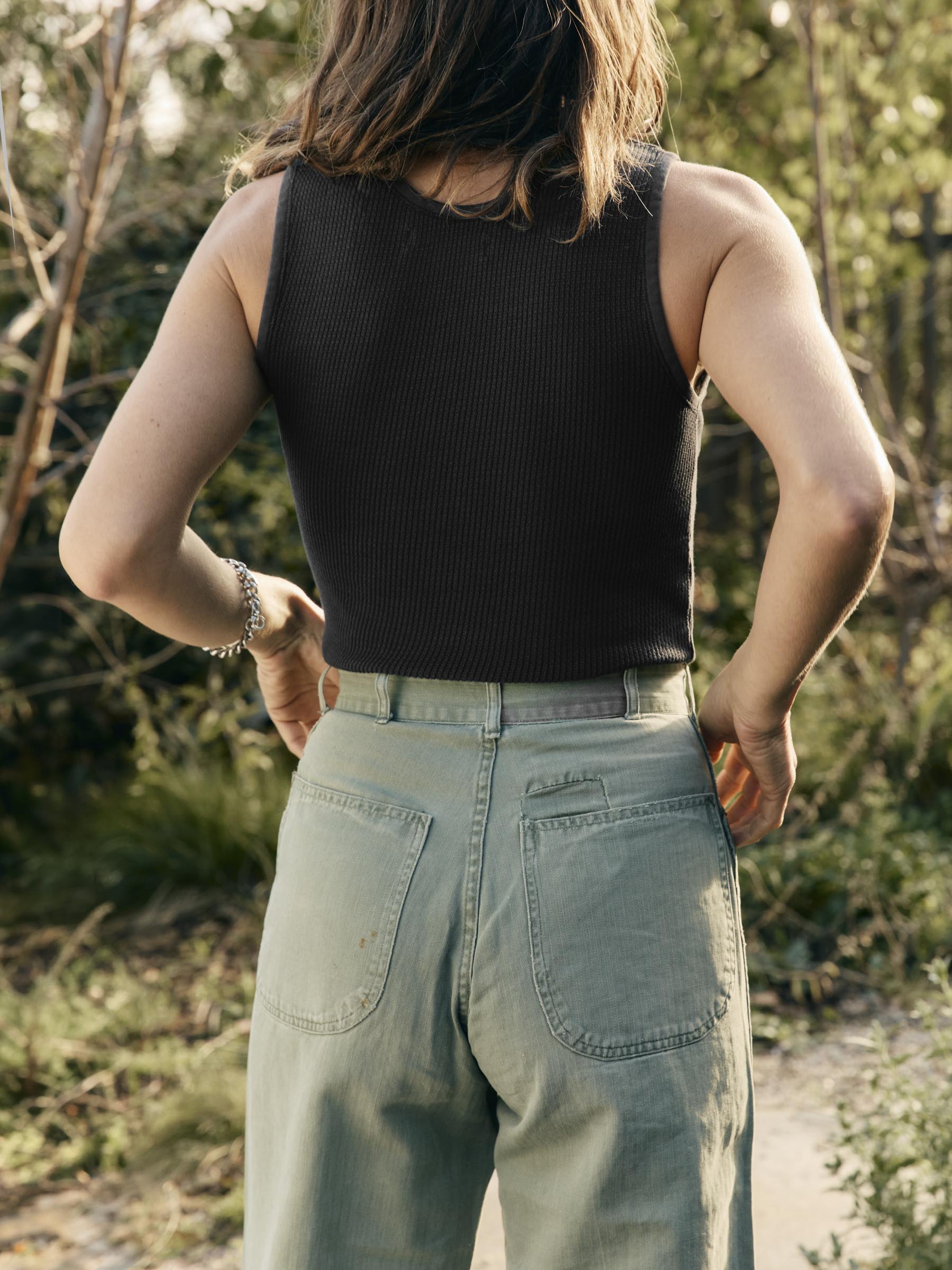 the vintage tank in open knit black - Image 5