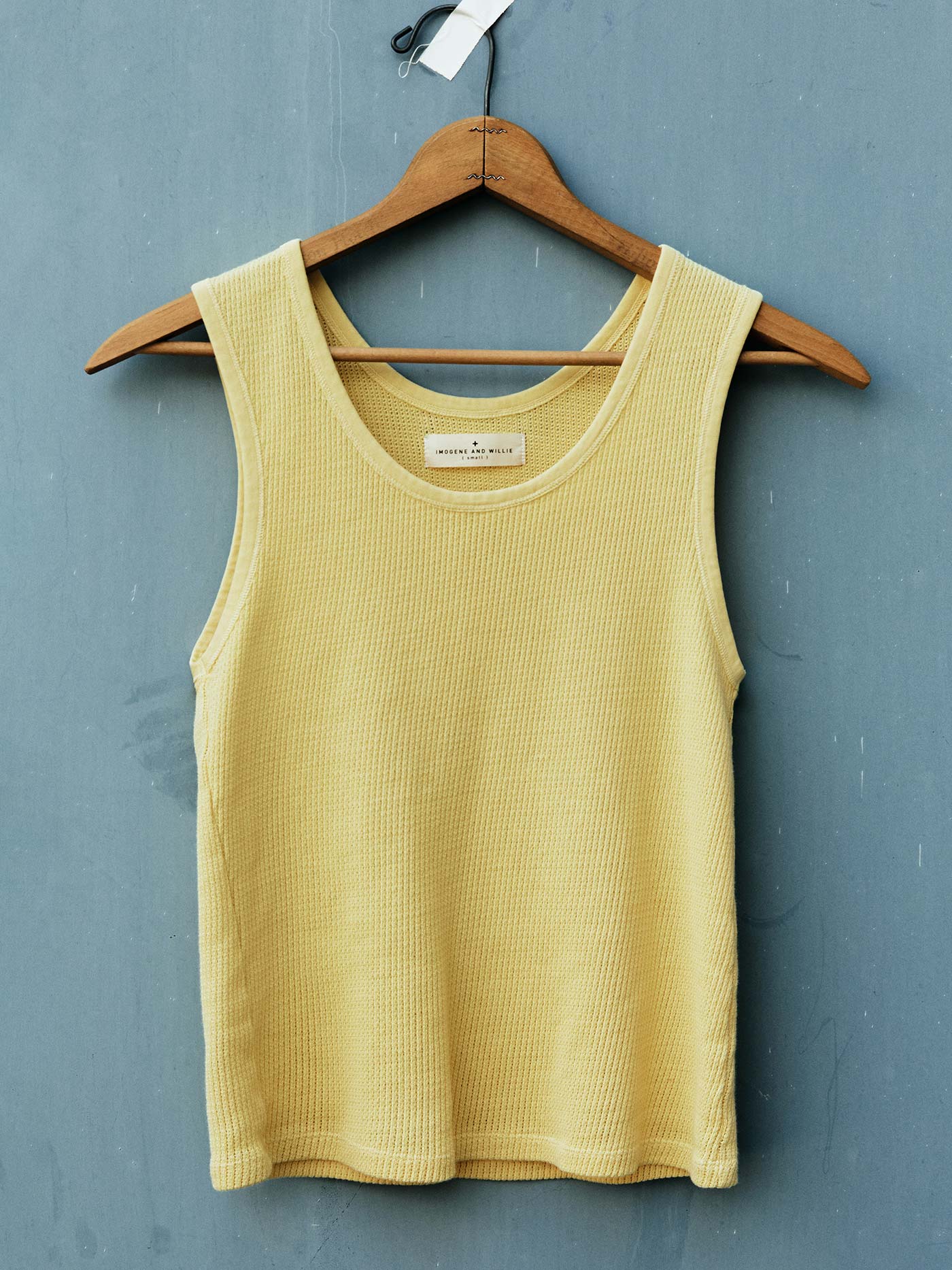 the vintage tank in open knit yellow - Image 2