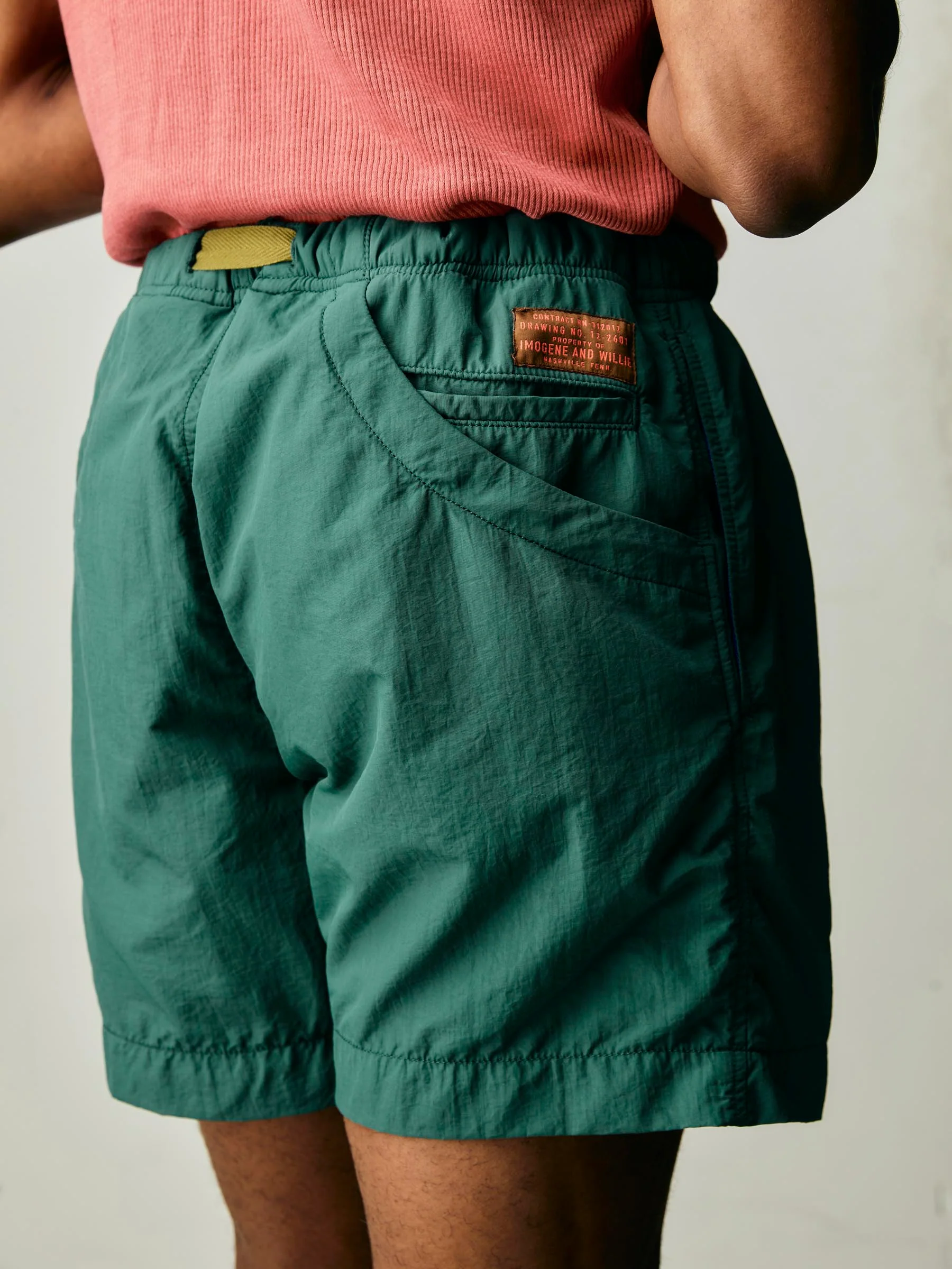 trail short in forest green - Image 6